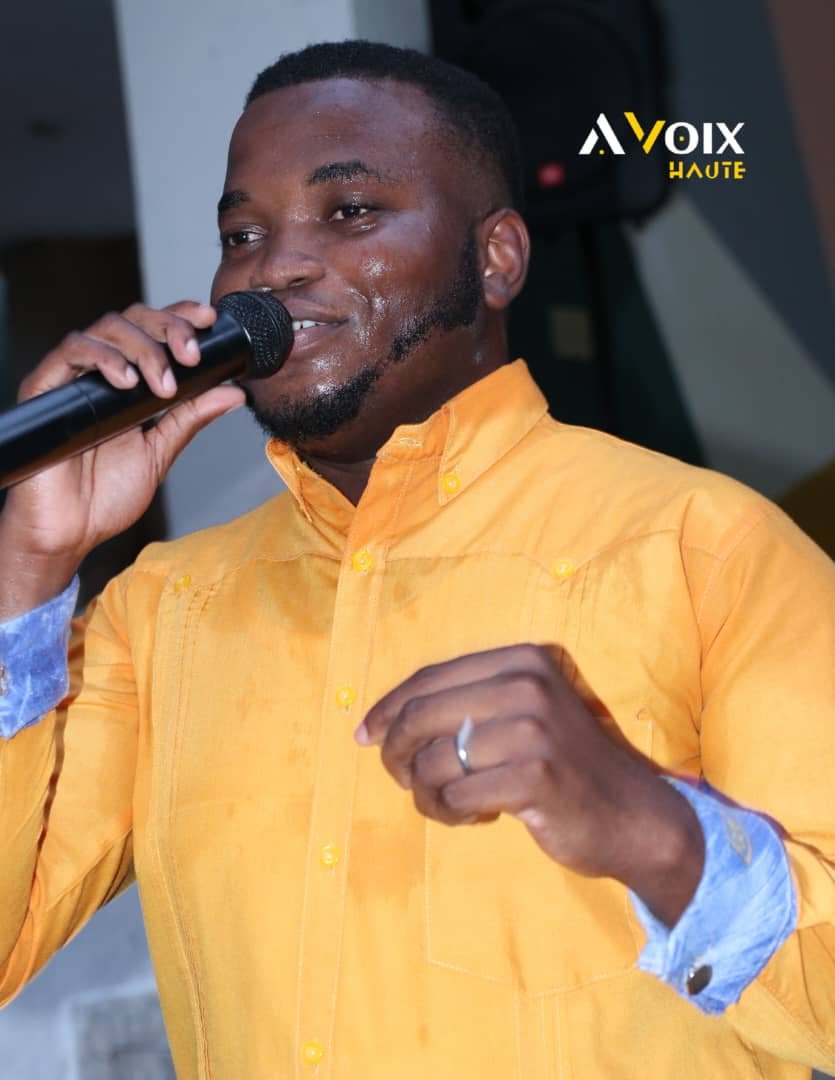 Rankontre Edison Juste: Yon chantè eksepsyonèl Rankontre Edison Juste: Yon chantè eksepsyonèl