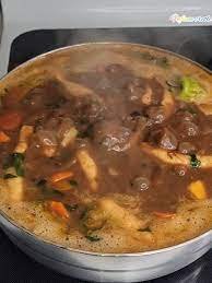 Bouyon pwa ayisyen: yon tradisyon pou reviv