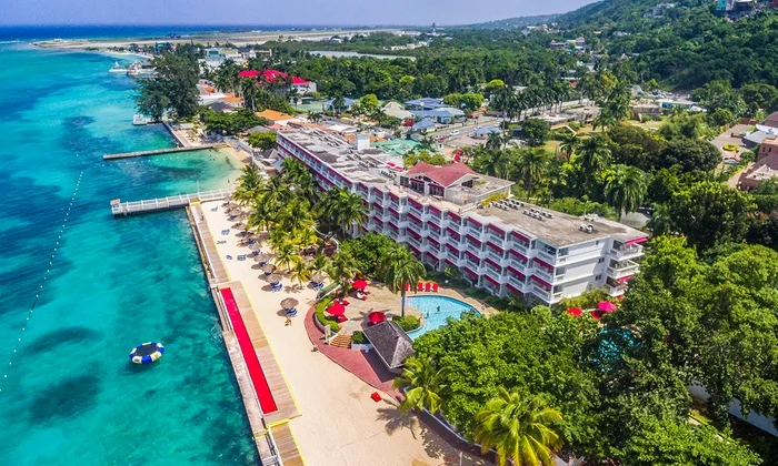 Ayiti an Foto: Peyizaj ak Eritaj Kiltirèl Sansasyonèl 2025