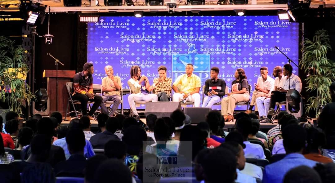 Viv nan pwoz ak pwezi: yon evènman ete enkoni nan Pòtoprens.