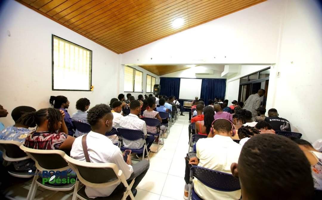 Viv nan pwoz ak pwezi: Yon parye siksè pou Asosyasyon Kiltirèl Salon du Livre de Port-au-Prince