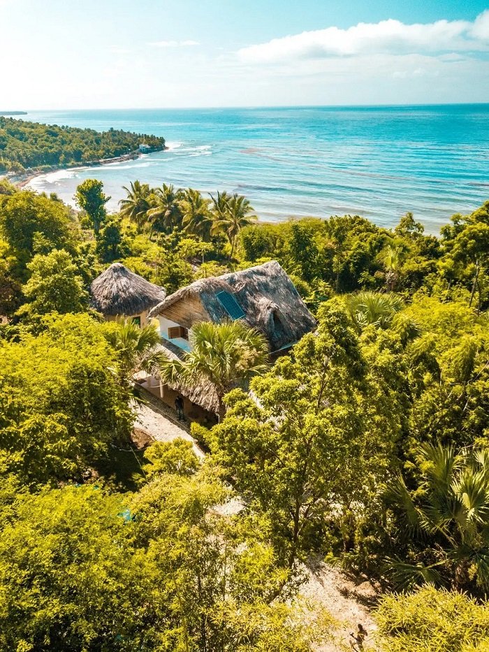 Pi lwen pase foto yo: Dekouvri vrè Ayiti